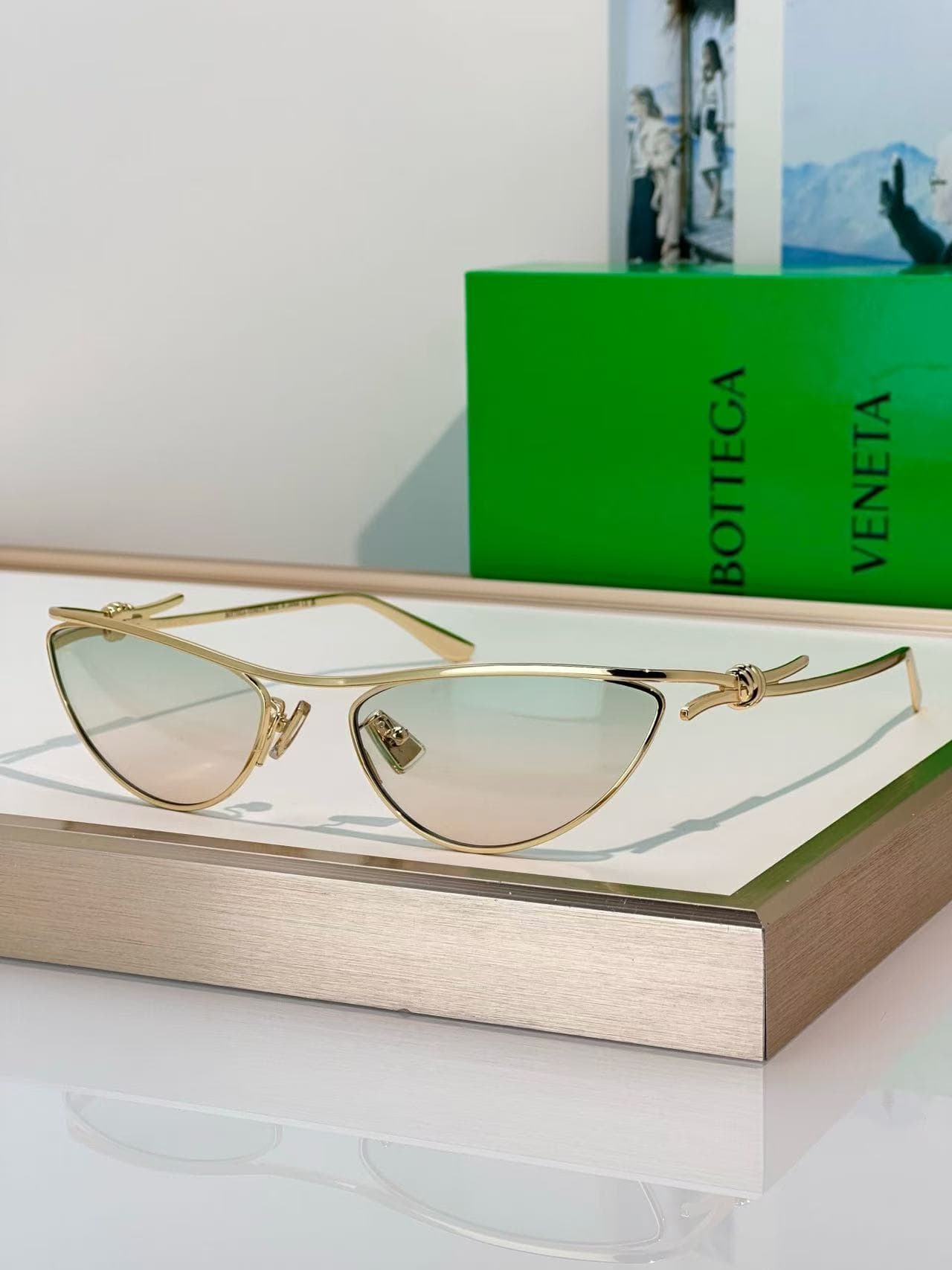 Bottega Veneta - BV2890S