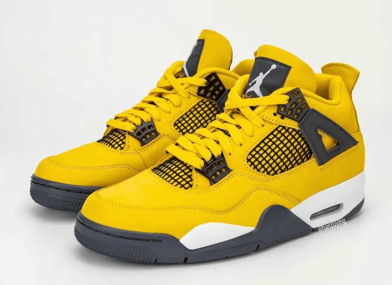 Jordan 4 Retro Lightning